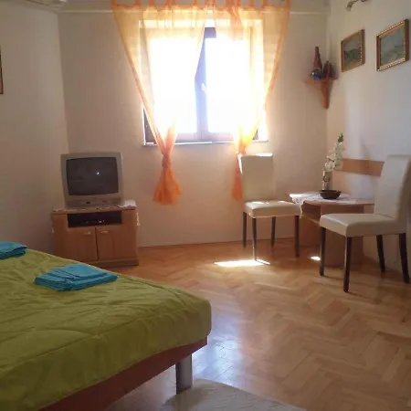 In 26982 Apartment *